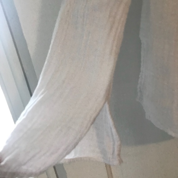 Cloth & stone off the shoulder top - Picture 3 of 4